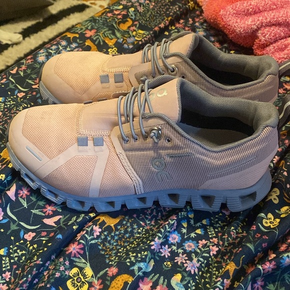 On Running Women's Sneakers - Pink and Gray - Picture 11 of 14